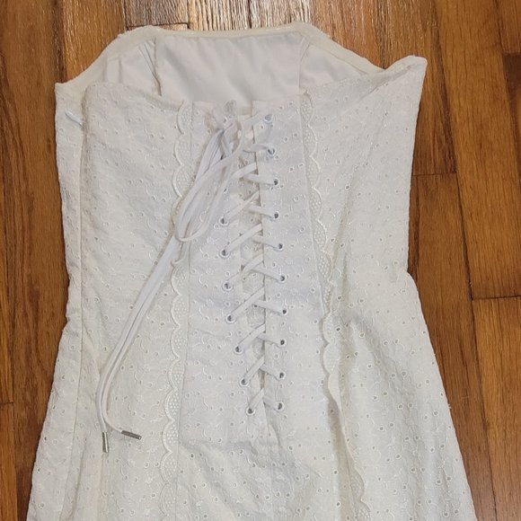 Betsy Johnson White Dress never worn - Picture 4 of 9